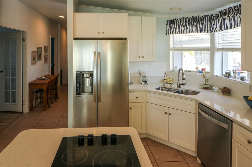 For Sale: $139,997 (2 beds, 2 baths, 1600 Square Feet)