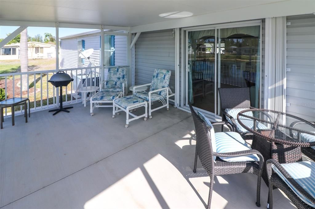 For Sale: $139,997 (2 beds, 2 baths, 1600 Square Feet)