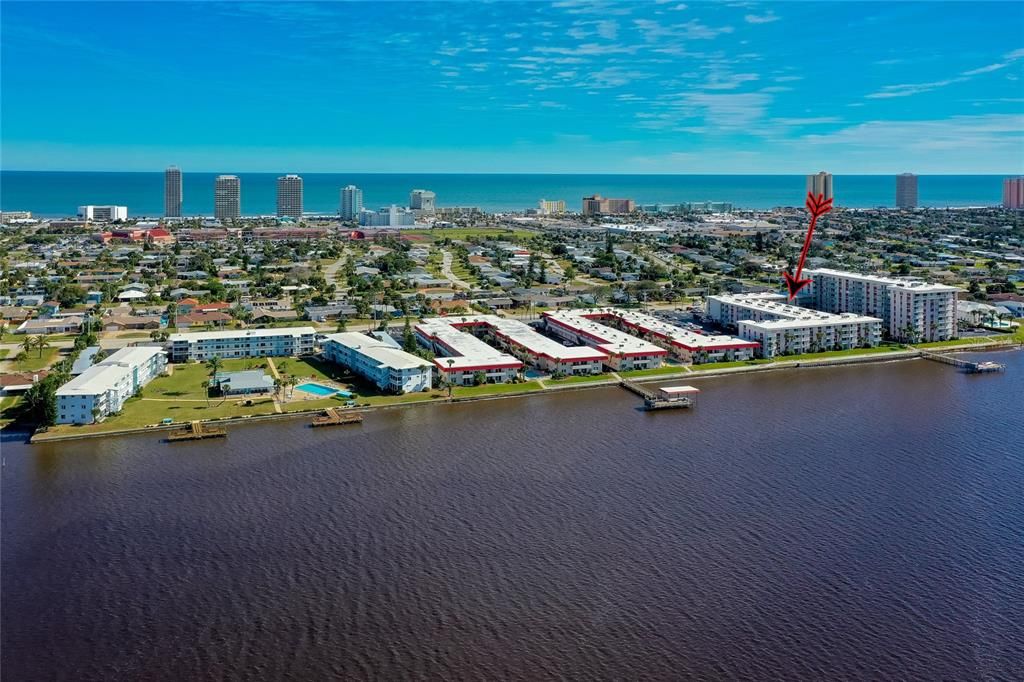 待售: $138,900 (1 贝兹, 1 浴室, 710 平方英尺)