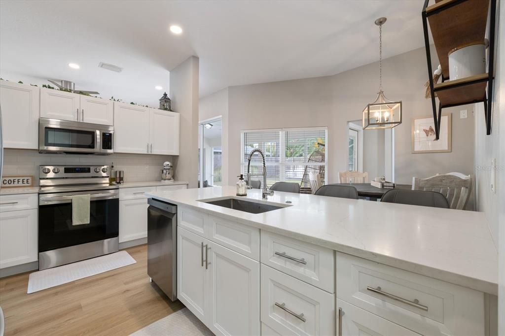 For Sale: $535,000 (3 beds, 2 baths, 1615 Square Feet)