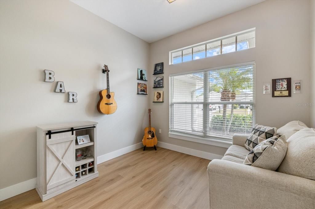 For Sale: $535,000 (3 beds, 2 baths, 1615 Square Feet)