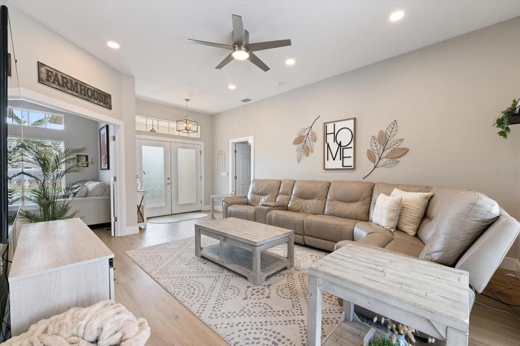 For Sale: $535,000 (3 beds, 2 baths, 1615 Square Feet)