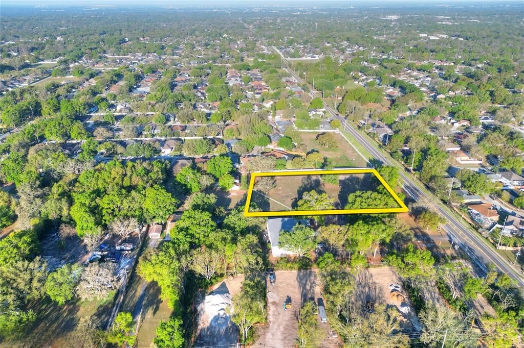 En Venta: $650,000 (2.00 acres)