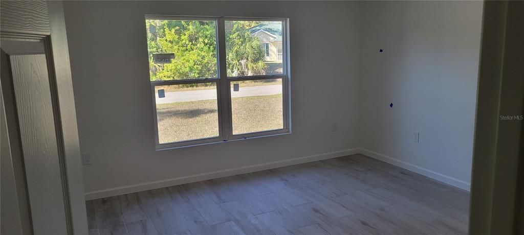 В аренду: $2,200 (4 спален, 2 ванн, 1800 Квадратных фут)