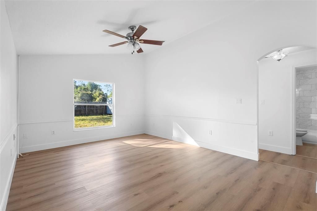 En Venta: $415,000 (3 camas, 2 baños, 1735 Pies cuadrados)