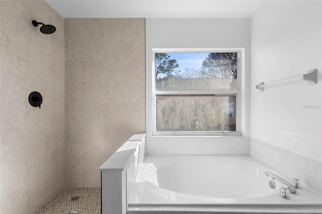 En Venta: $415,000 (3 camas, 2 baños, 1735 Pies cuadrados)