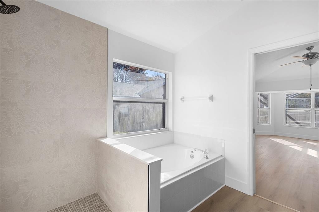 En Venta: $415,000 (3 camas, 2 baños, 1735 Pies cuadrados)