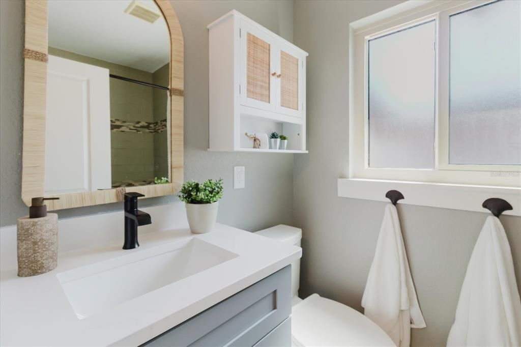 For Rent: $5,500 (3 beds, 2 baths, 1352 Square Feet)