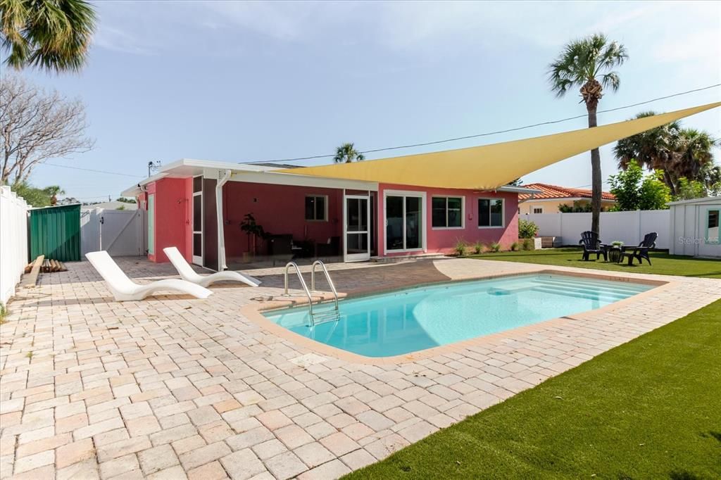 For Rent: $5,500 (3 beds, 2 baths, 1352 Square Feet)