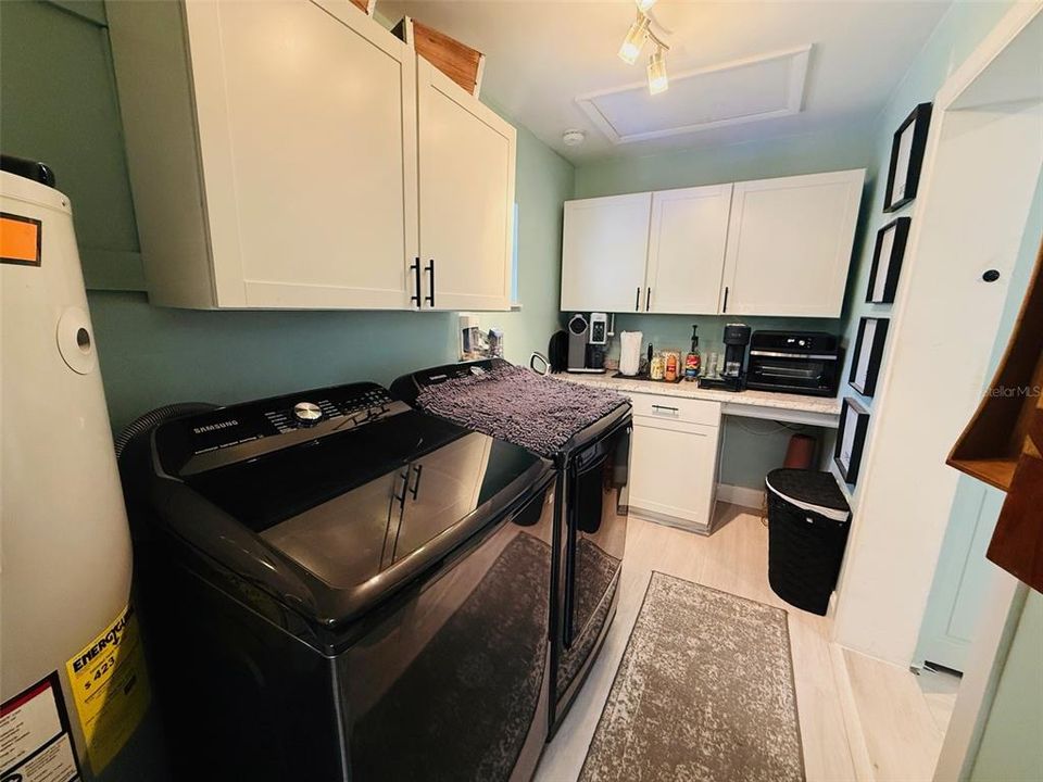 На продажу: $259,000 (4 спален, 2 ванн, 1308 Квадратных фут)