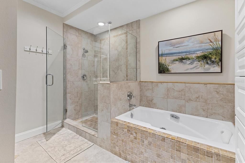 Active With Contract: $725,000 (3 beds, 3 baths, 2271 Square Feet)