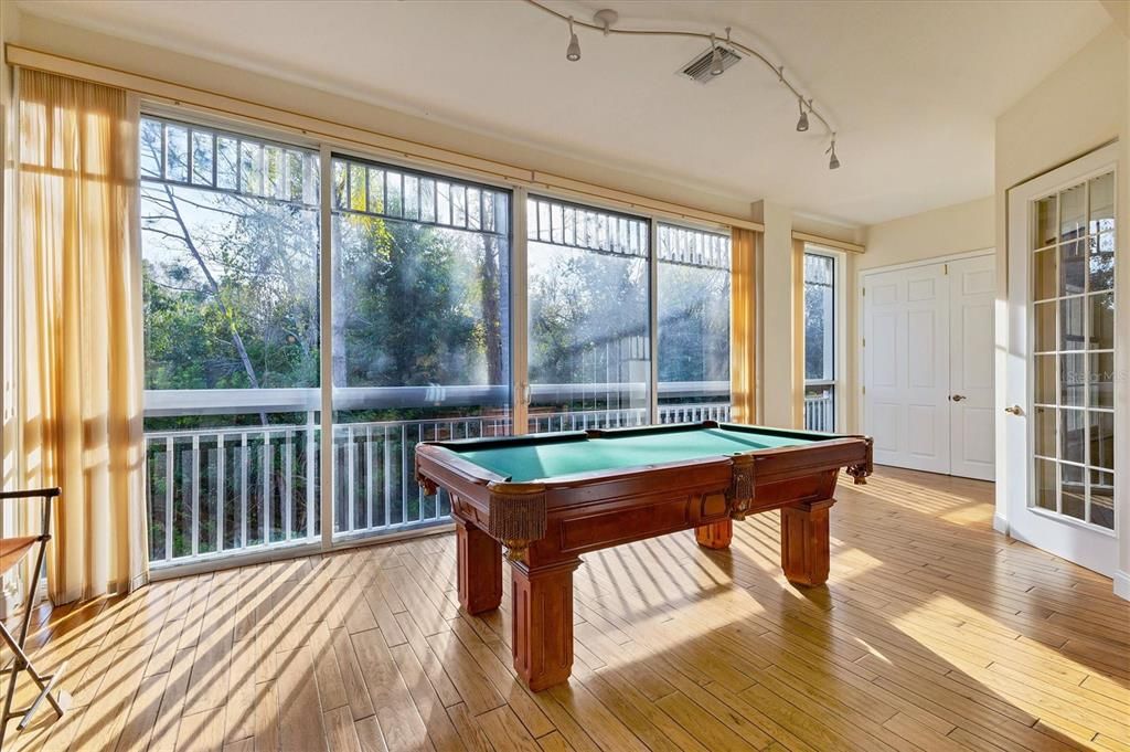 Active With Contract: $725,000 (3 beds, 3 baths, 2271 Square Feet)