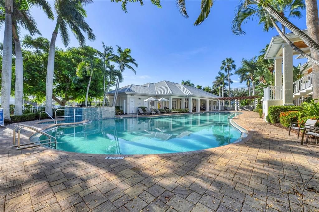 Active With Contract: $725,000 (3 beds, 3 baths, 2271 Square Feet)