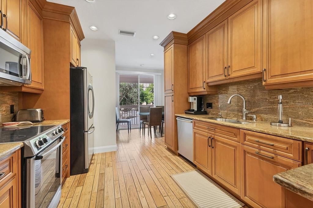 Active With Contract: $725,000 (3 beds, 3 baths, 2271 Square Feet)
