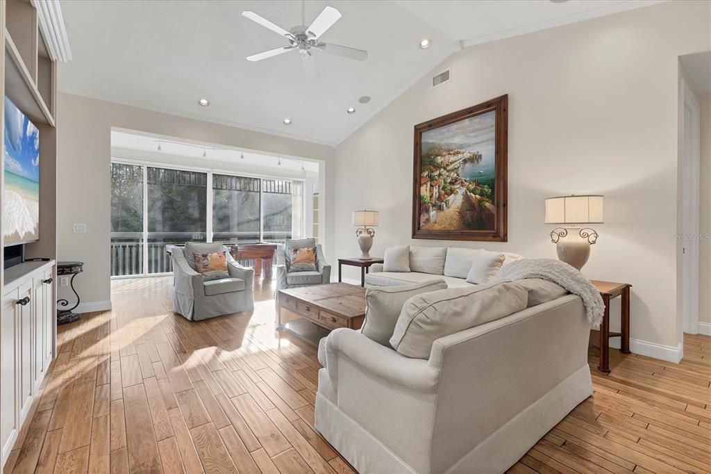 Active With Contract: $725,000 (3 beds, 3 baths, 2271 Square Feet)