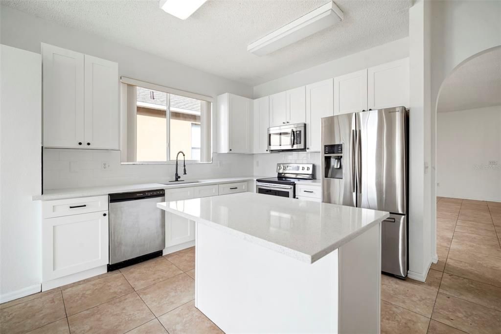 待售: $349,900 (3 贝兹, 2 浴室, 1590 平方英尺)