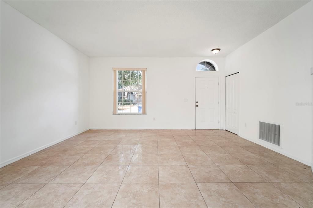 待售: $349,900 (3 贝兹, 2 浴室, 1590 平方英尺)