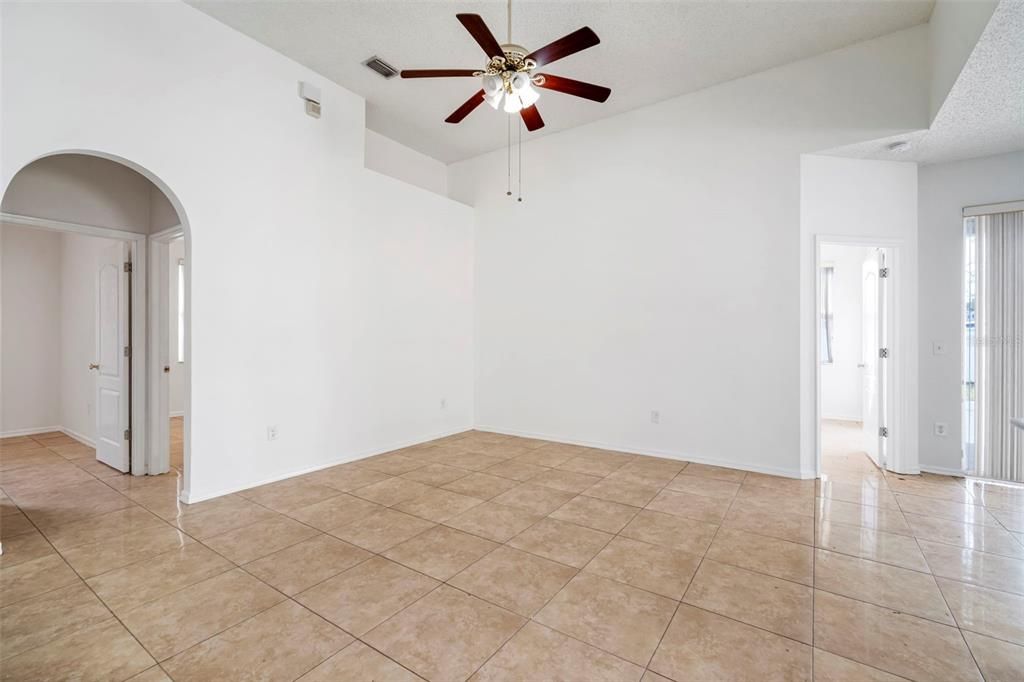 待售: $349,900 (3 贝兹, 2 浴室, 1590 平方英尺)