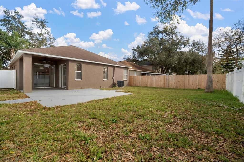 待售: $349,900 (3 贝兹, 2 浴室, 1590 平方英尺)