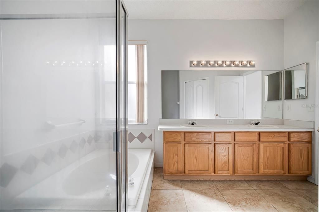 待售: $349,900 (3 贝兹, 2 浴室, 1590 平方英尺)