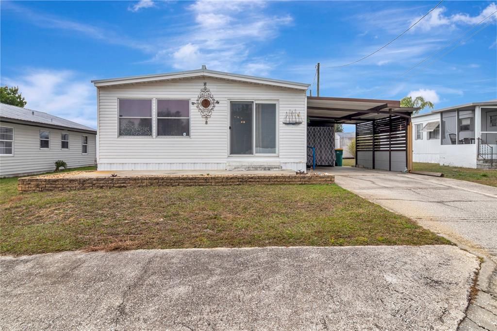 For Sale: $156,900 (2 beds, 2 baths, 1344 Square Feet)