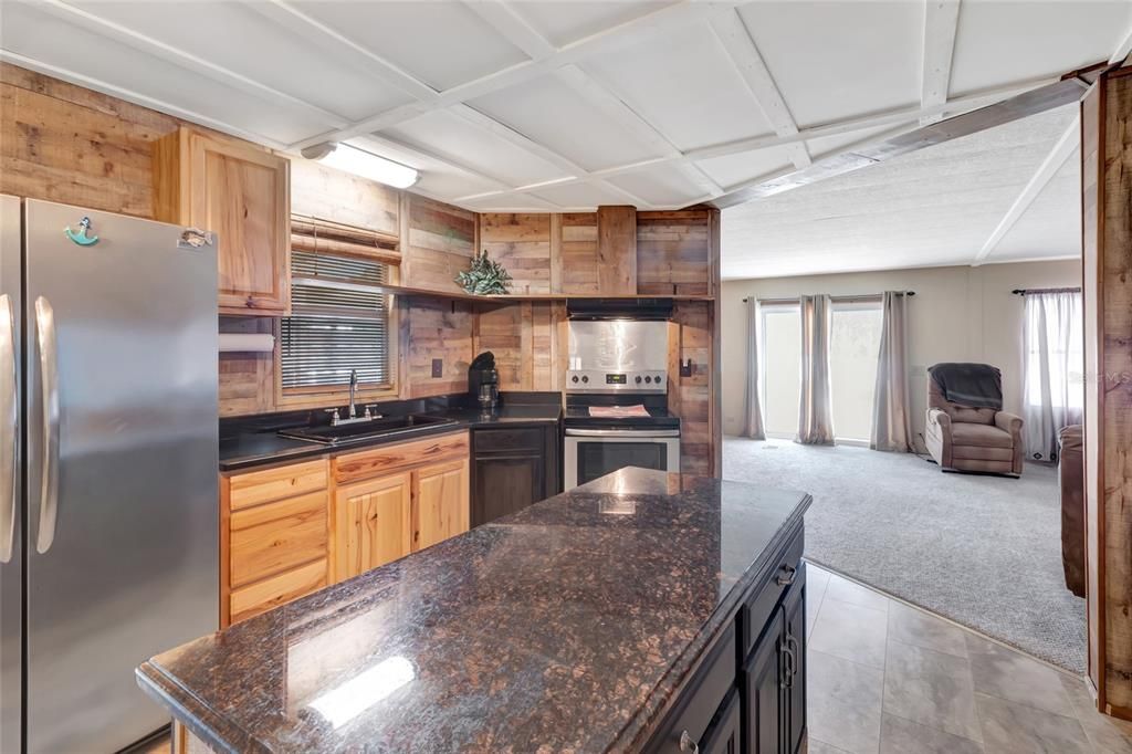 For Sale: $156,900 (2 beds, 2 baths, 1344 Square Feet)