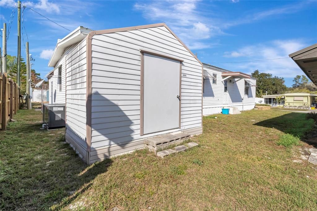 For Sale: $156,900 (2 beds, 2 baths, 1344 Square Feet)