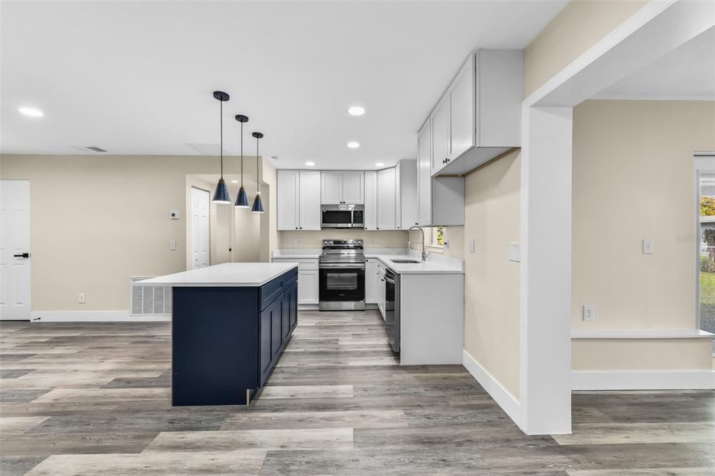 En Venta: $379,990 (3 camas, 2 baños, 1424 Pies cuadrados)