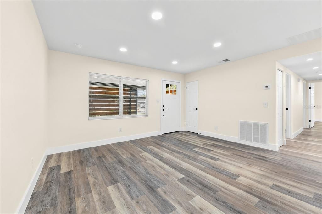 En Venta: $379,990 (3 camas, 2 baños, 1424 Pies cuadrados)