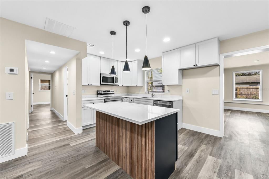 En Venta: $379,990 (3 camas, 2 baños, 1424 Pies cuadrados)