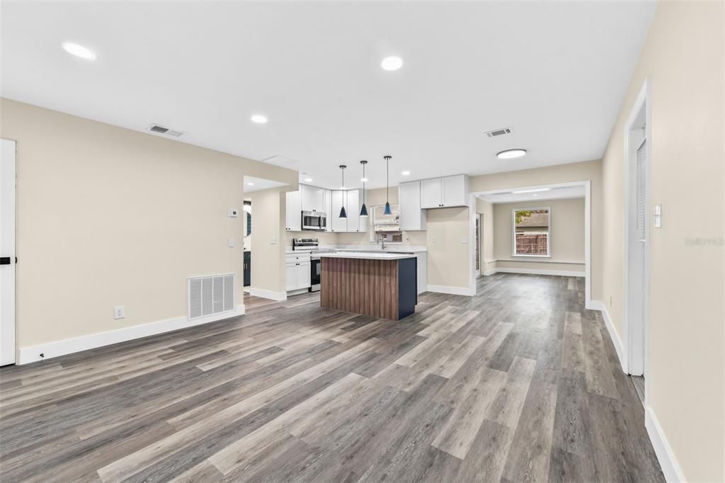 En Venta: $379,990 (3 camas, 2 baños, 1424 Pies cuadrados)