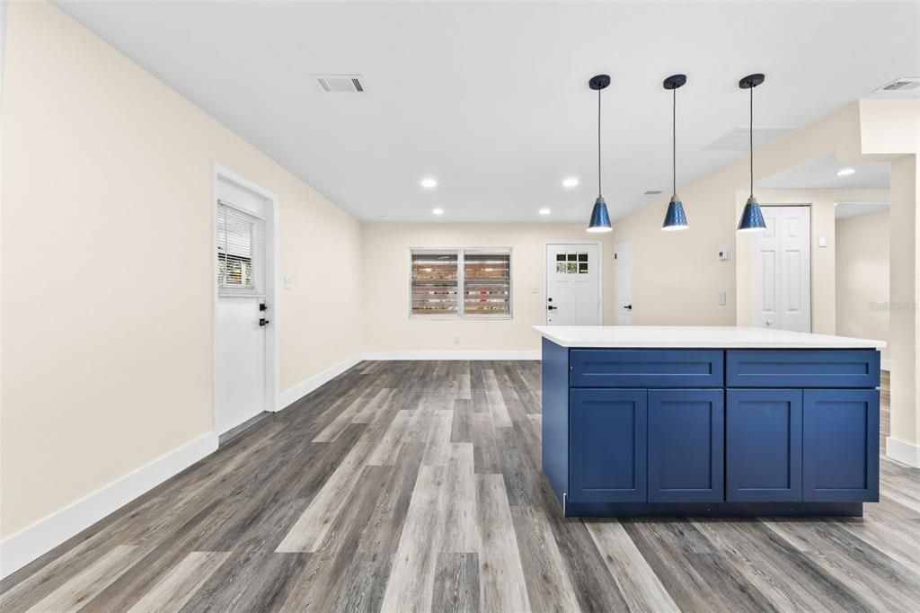 En Venta: $379,990 (3 camas, 2 baños, 1424 Pies cuadrados)