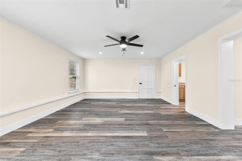 En Venta: $379,990 (3 camas, 2 baños, 1424 Pies cuadrados)