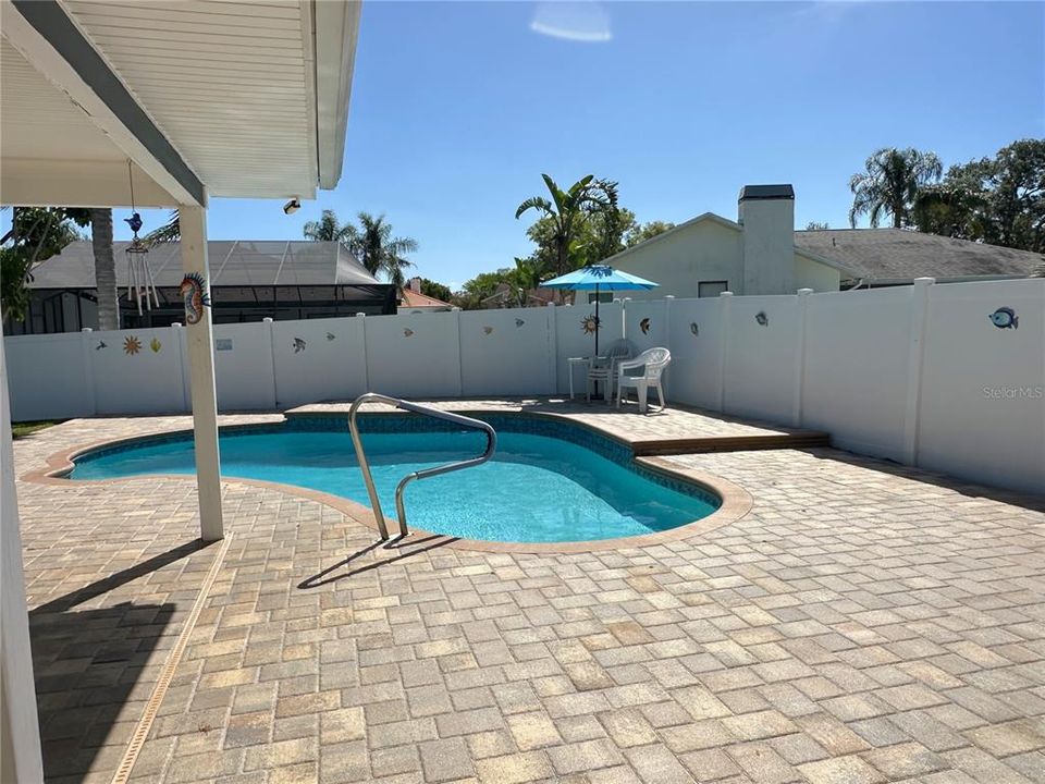 待售: $649,900 (3 贝兹, 2 浴室, 1761 平方英尺)