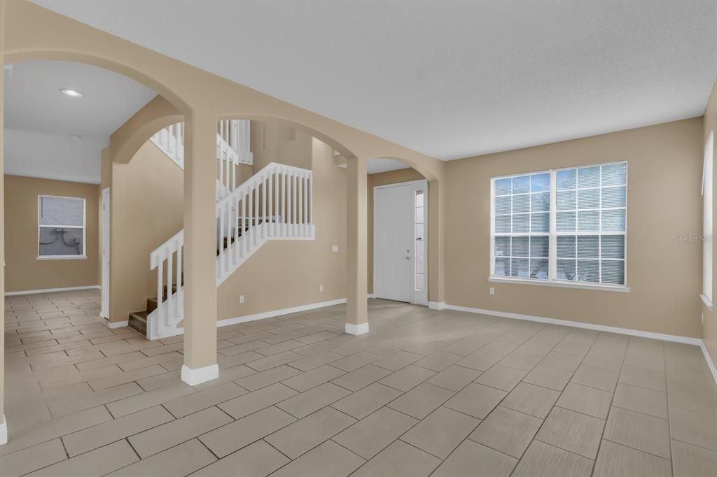 For Sale: $487,000 (4 beds, 2 baths, 2945 Square Feet)