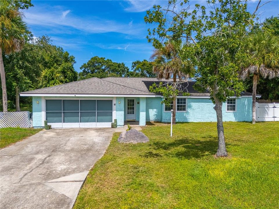 For Sale: $350,000 (3 beds, 2 baths, 1834 Square Feet)