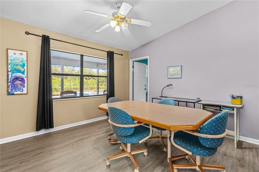 For Sale: $350,000 (3 beds, 2 baths, 1834 Square Feet)