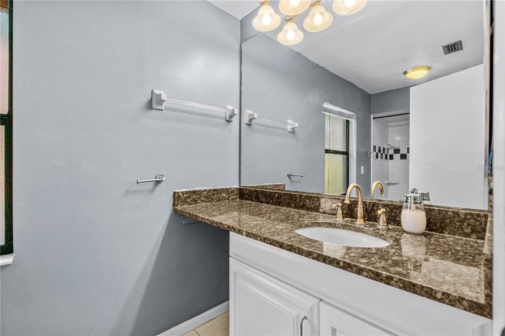 For Sale: $350,000 (3 beds, 2 baths, 1834 Square Feet)