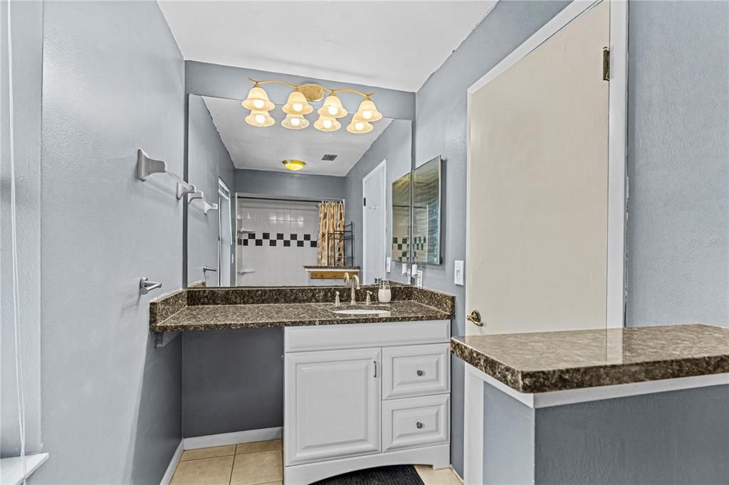 For Sale: $350,000 (3 beds, 2 baths, 1834 Square Feet)