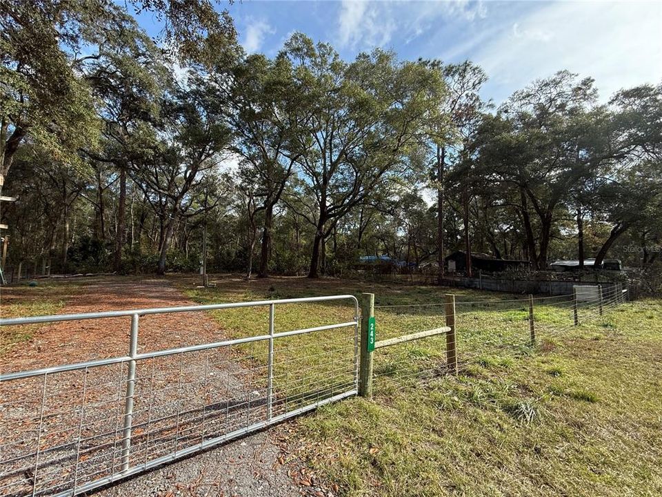Недавно продано: $39,900 (0.22 acres)