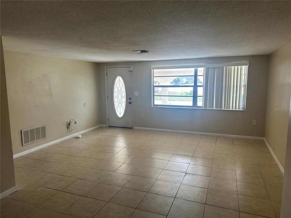 For Rent: $1,500 (2 beds, 2 baths, 1314 Square Feet)