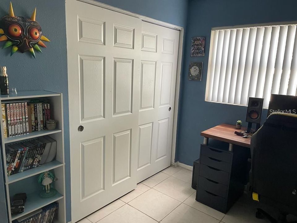 待售: $389,900 (4 贝兹, 2 浴室, 1875 平方英尺)