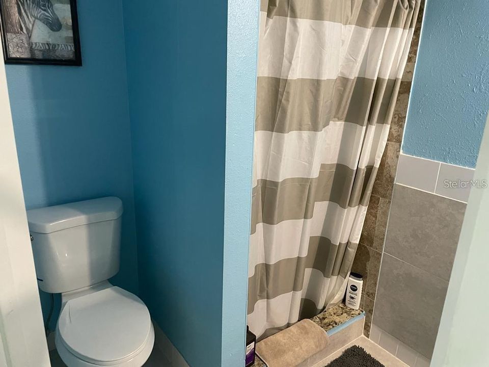 待售: $389,900 (4 贝兹, 2 浴室, 1875 平方英尺)