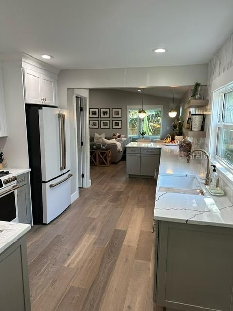 В аренду: $5,150 (3 спален, 2 ванн, 1363 Квадратных фут)