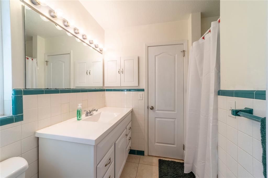 待售: $290,000 (3 贝兹, 2 浴室, 1269 平方英尺)