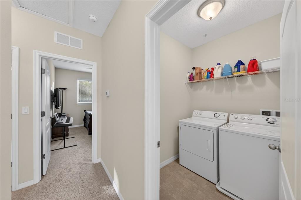 En Venta: $299,900 (3 camas, 2 baños, 1764 Pies cuadrados)