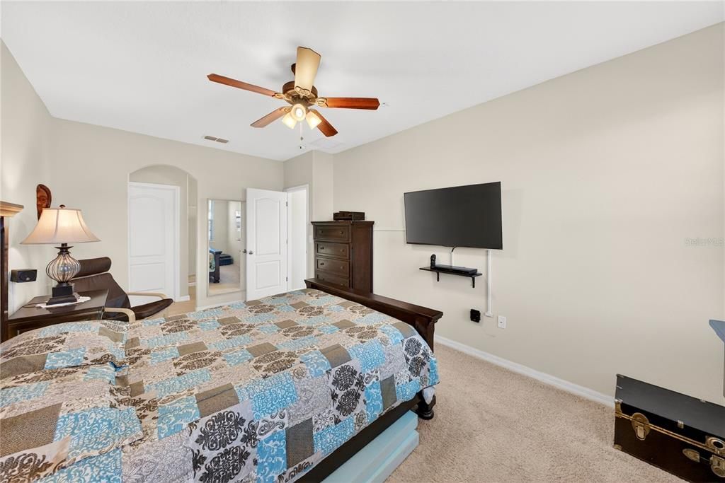 En Venta: $299,900 (3 camas, 2 baños, 1764 Pies cuadrados)