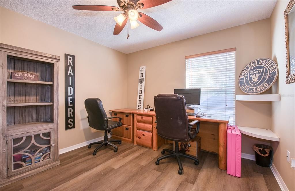 待售: $345,700 (3 贝兹, 2 浴室, 1645 平方英尺)