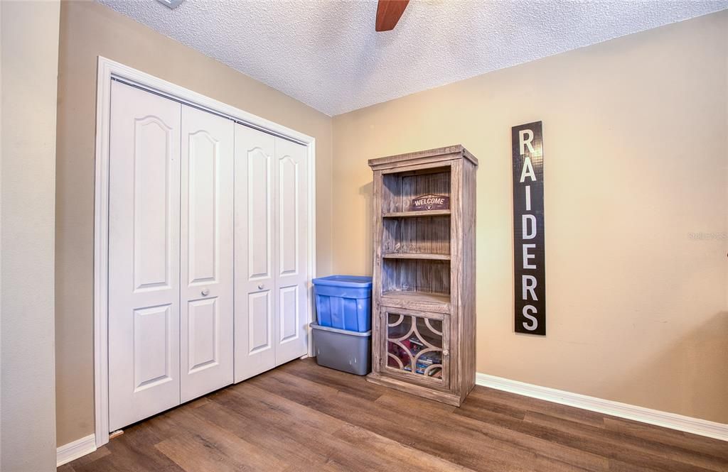 待售: $345,700 (3 贝兹, 2 浴室, 1645 平方英尺)