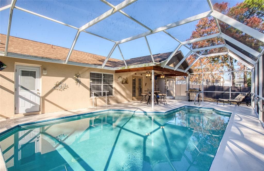 待售: $345,700 (3 贝兹, 2 浴室, 1645 平方英尺)